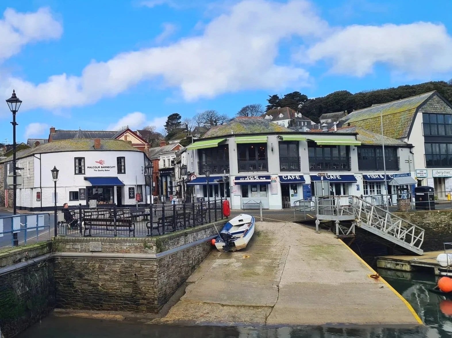 Padstow Harbour, a scenic spot to enjoy a Cornish pasty