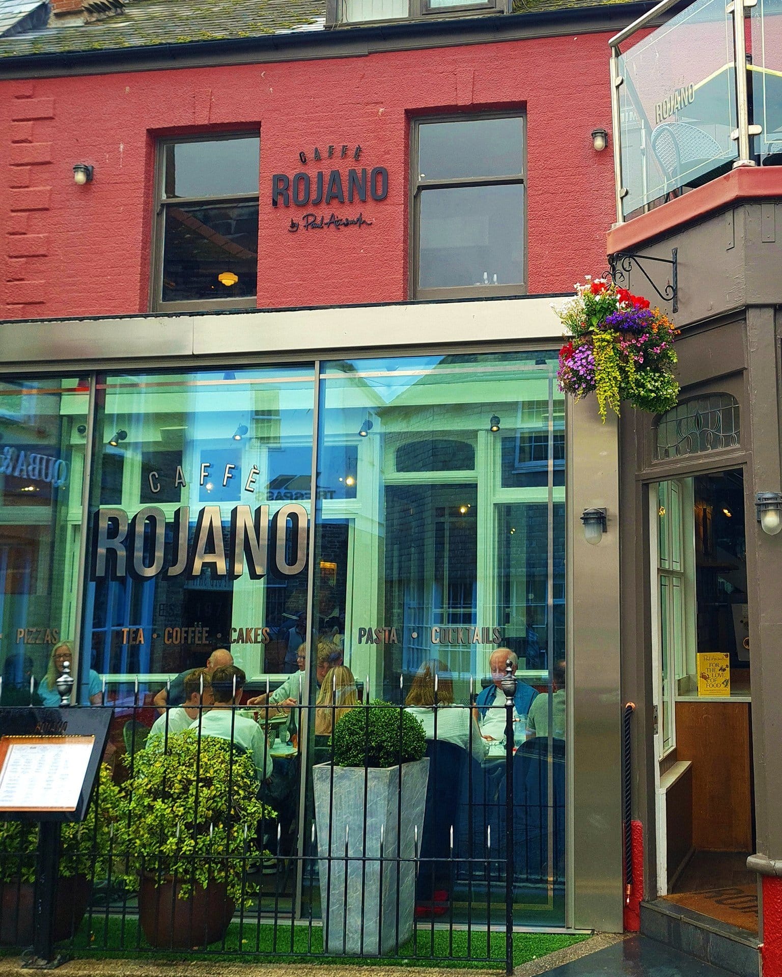 Caffe Rojano in Padstow, blending laid-back dining with refined flavours