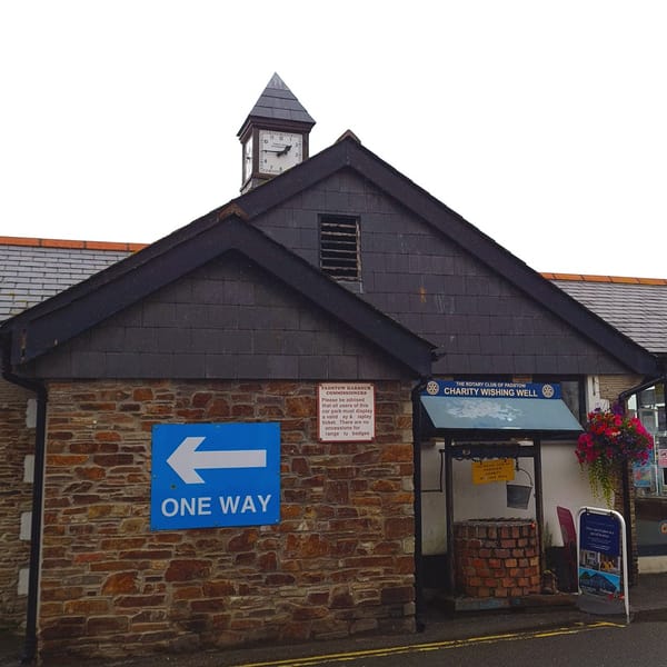 A narrow one-way lane in Padstow leading to one of the town's hidden gems